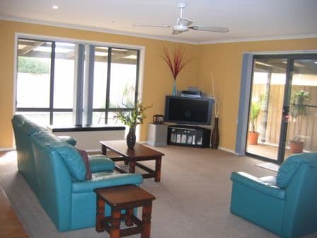 12 Elizabeth Street, WAHGUNYAH VIC 3687, Wahgunyah - Thumbnail 2