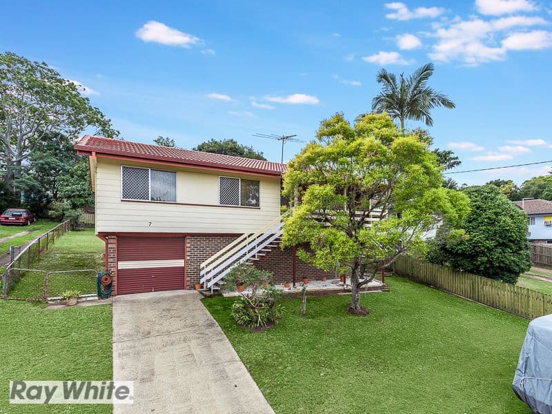 7 Castle Court, Kallangur QLD 4503, Kallangur - Image 1