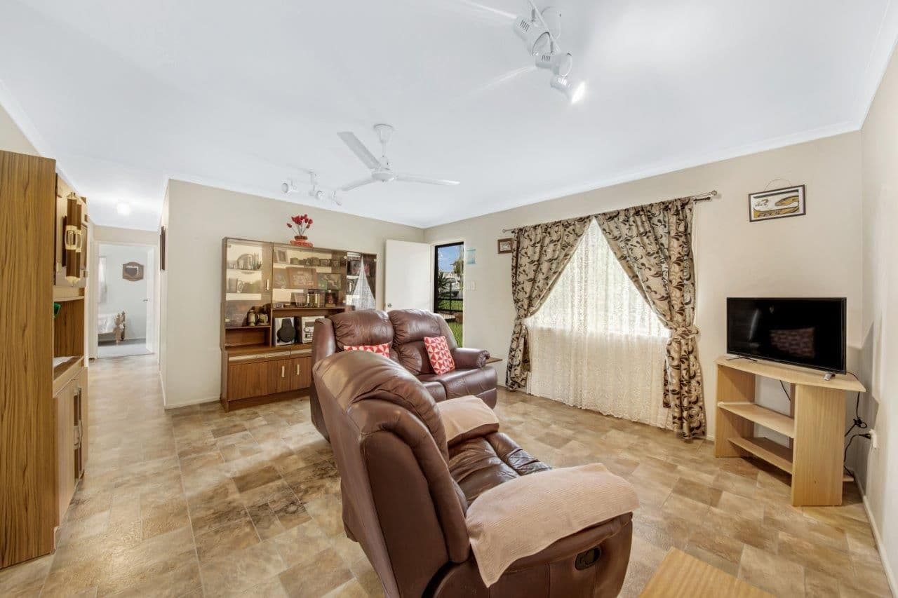 2 Pashley Street, Clinton QLD 4680, Clinton - Thumbnail 4