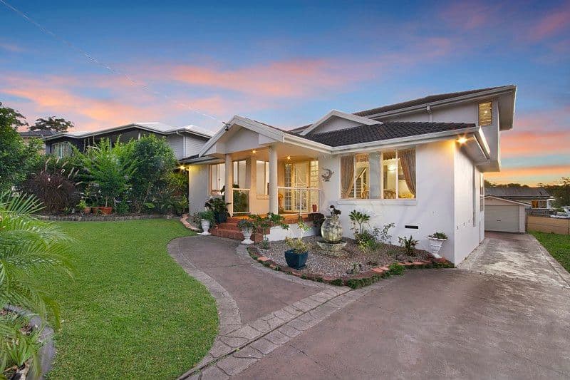 41 Patrick Crescent, Saratoga - Image 1