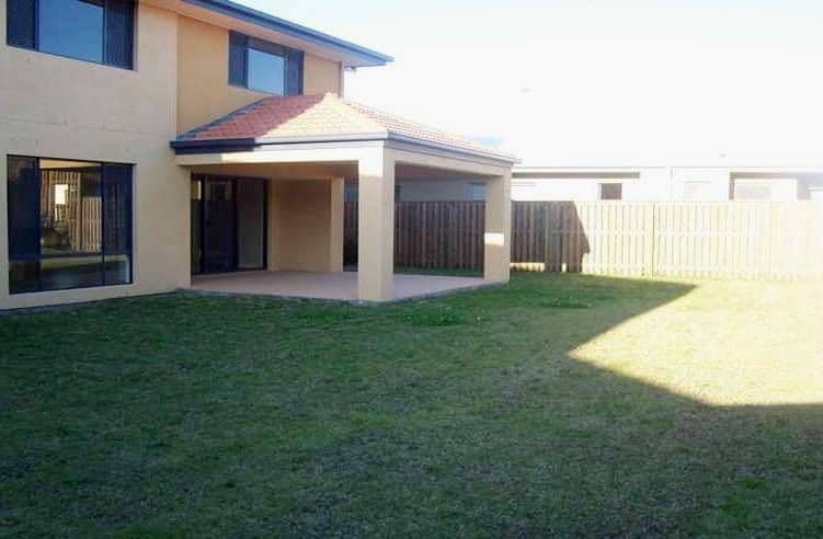 39 Regatta Avenue, OXENFORD QLD 4210, Oxenford - Thumbnail 3
