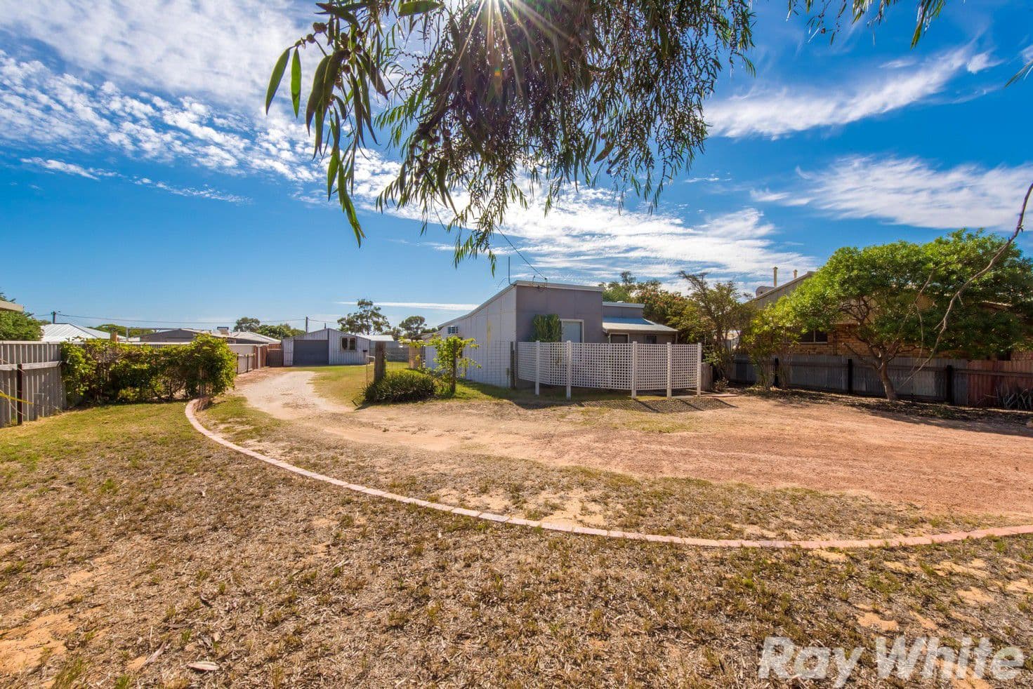 219 Fourth Street, Wonthella WA 6530, Wonthella - Thumbnail 2