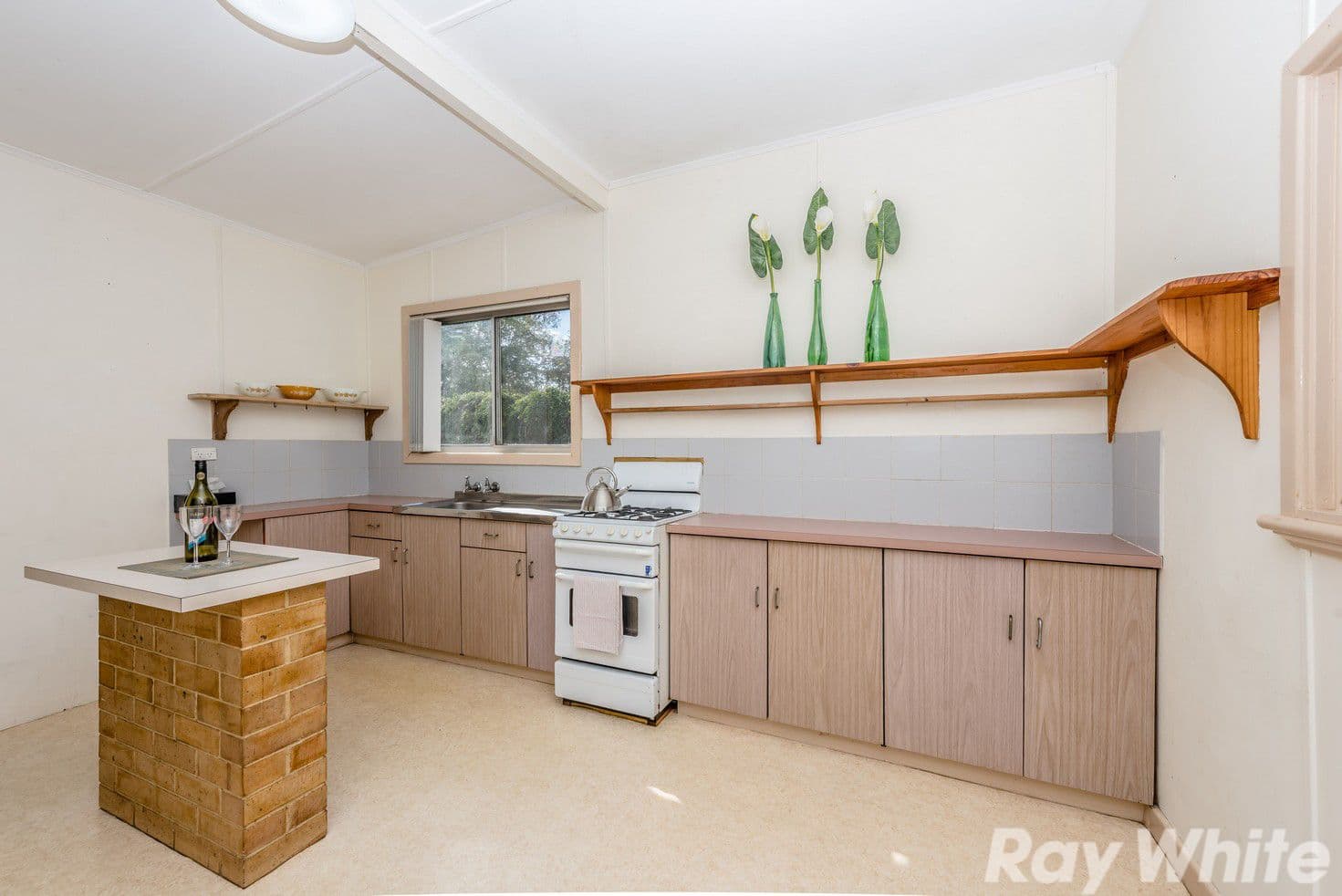 219 Fourth Street, Wonthella WA 6530, Wonthella - Thumbnail 3