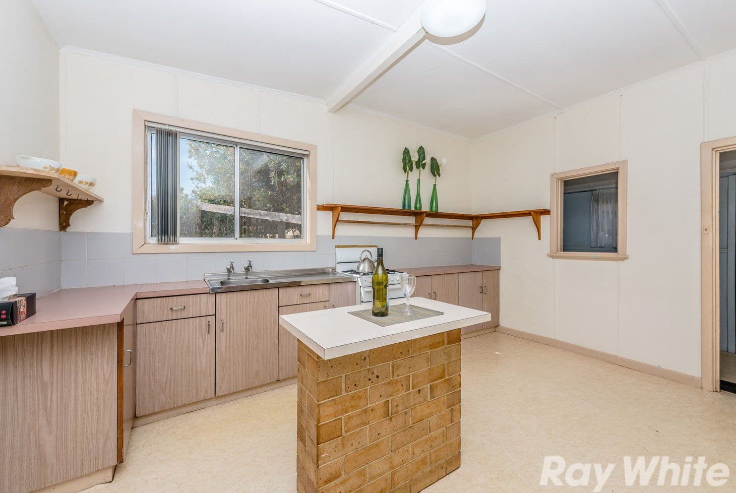 219 Fourth Street, Wonthella WA 6530, Wonthella - Thumbnail 4