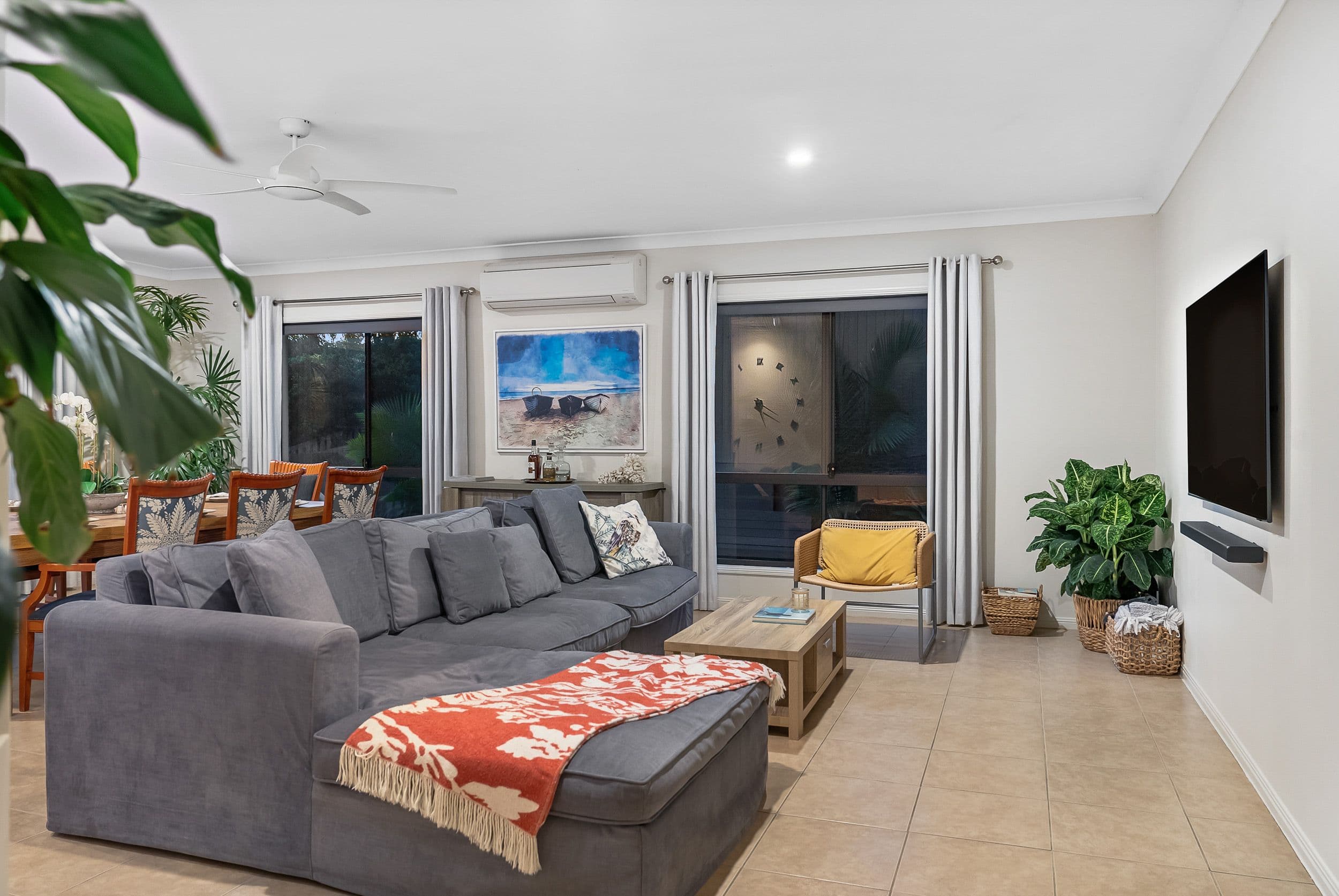 17 Greendragon Crescent, Upper Coomera QLD 4209, Upper Coomera - Thumbnail 2