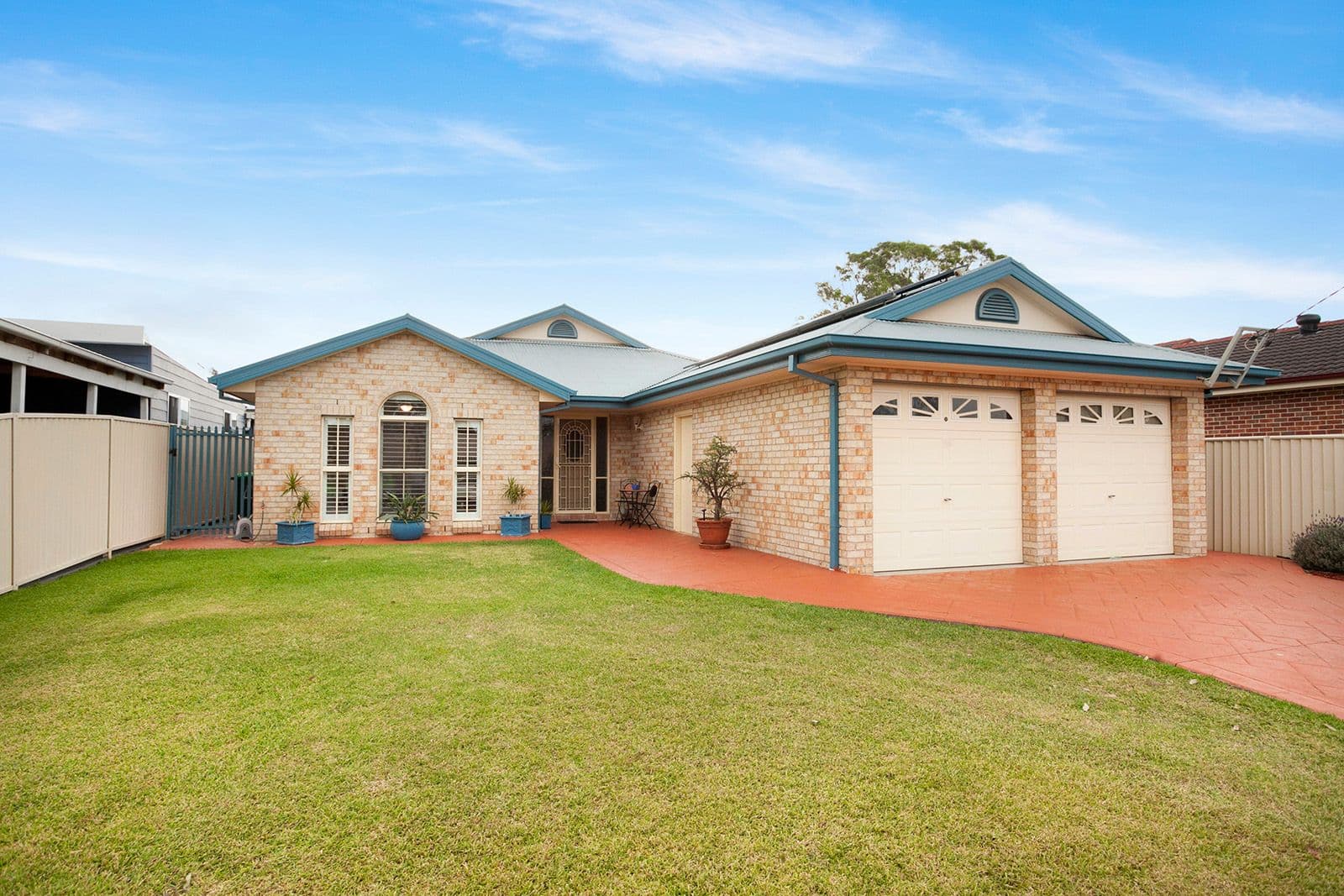 49 Griffiths Street, Oak Flats - Image 1