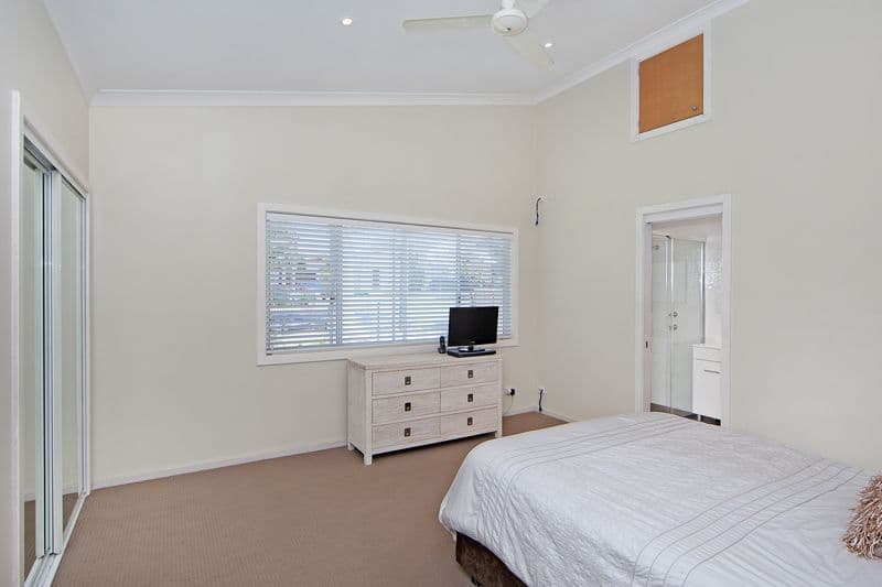 64 Dampier Boulevard, KILLARNEY VALE NSW 2261, Killarney Vale - Thumbnail 7