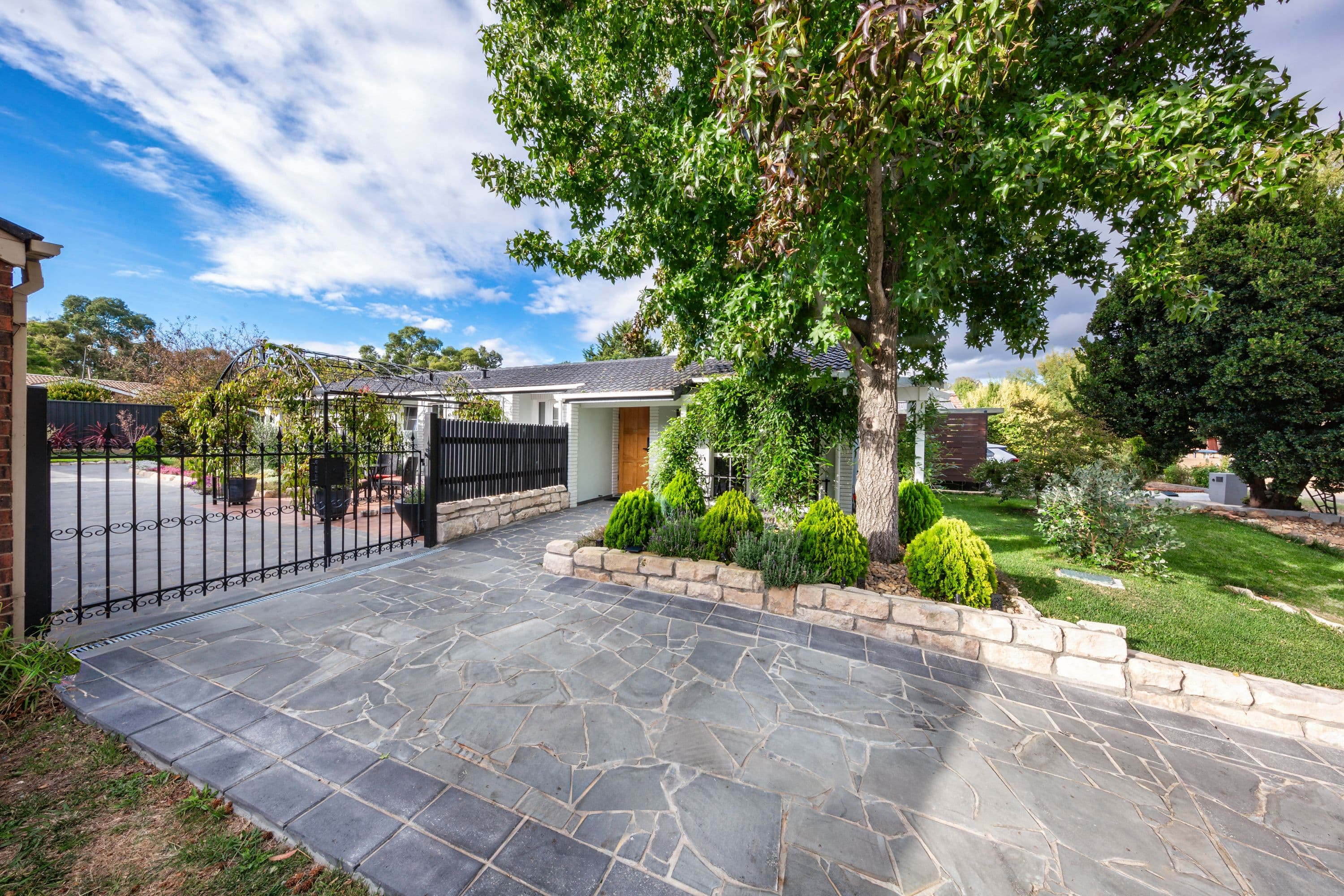 9 Lort Place, Chisholm ACT 2905, Chisholm - Thumbnail 2