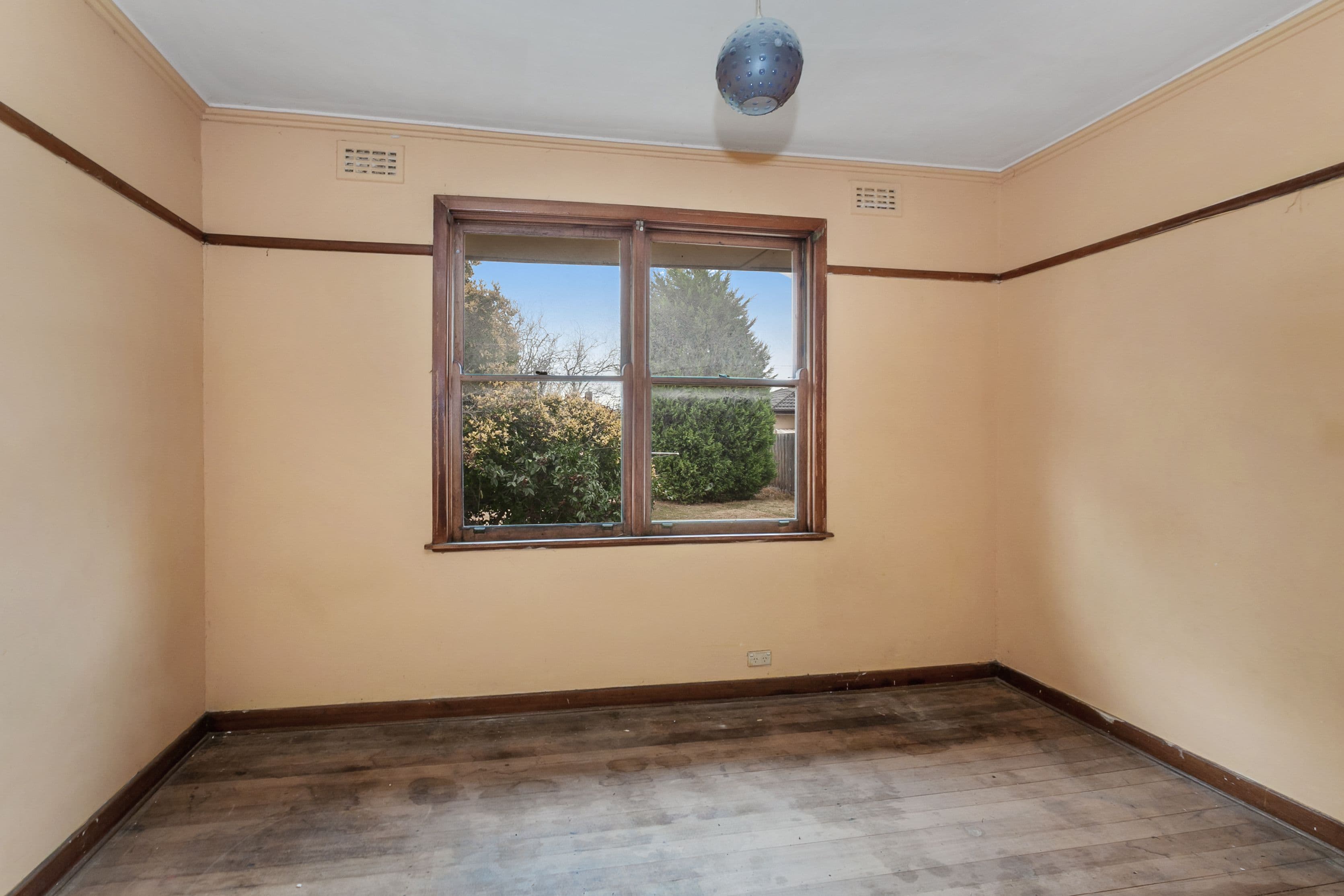 2 Kyneton Avenue, Reservoir VIC 3073, Reservoir - Thumbnail 7