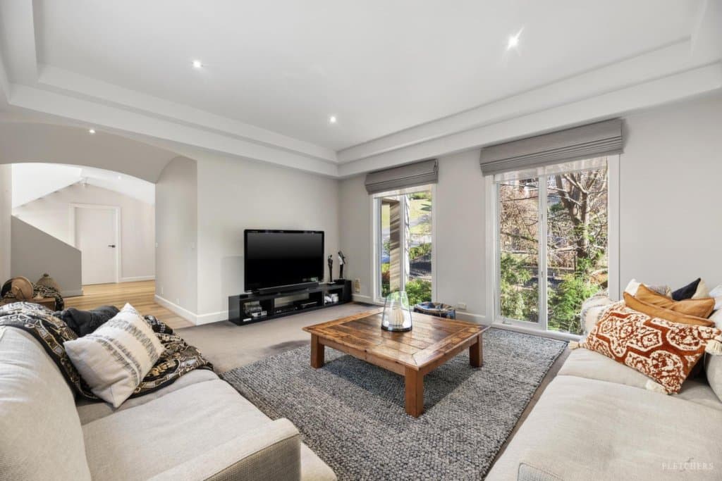 2 Parkside Court, Warrandyte - Thumbnail 2