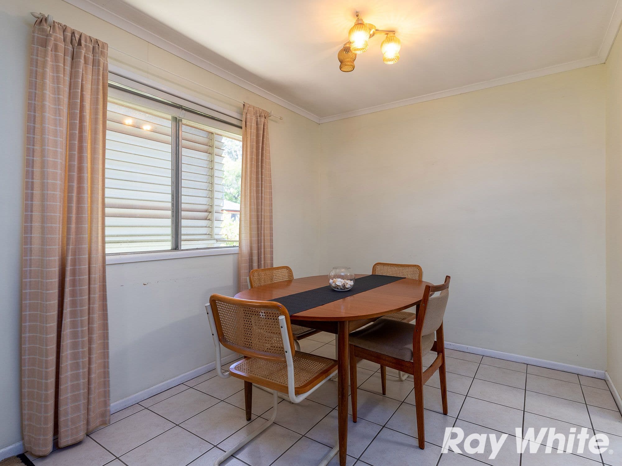 4 Lauren Street, Geebung QLD 4034, Geebung - Thumbnail 5
