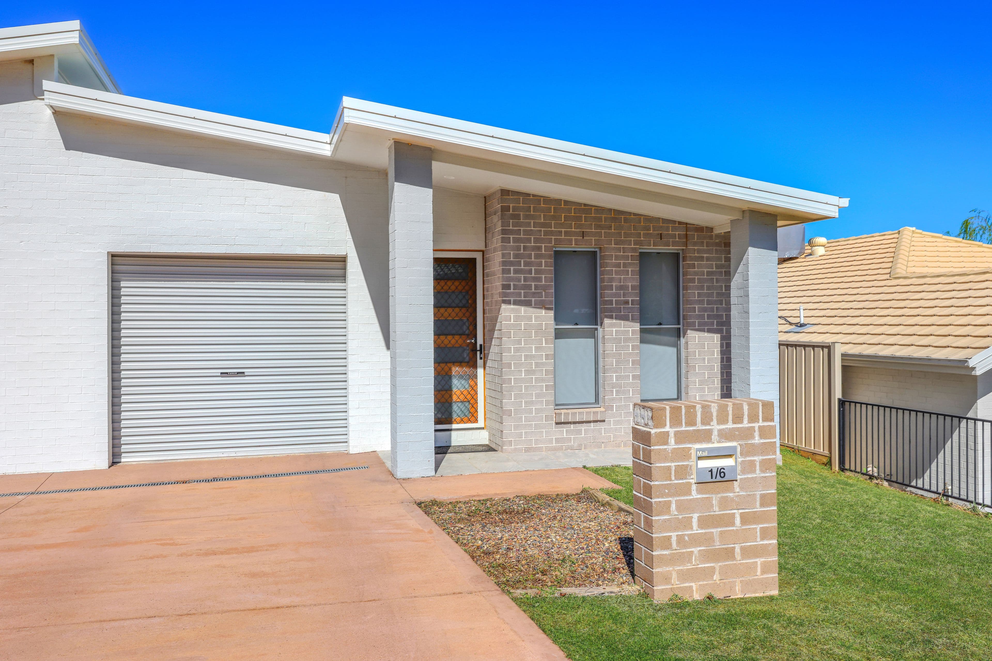 1/6 Scarborough Close, Tamworth NSW 2340, Tamworth - Thumbnail 2