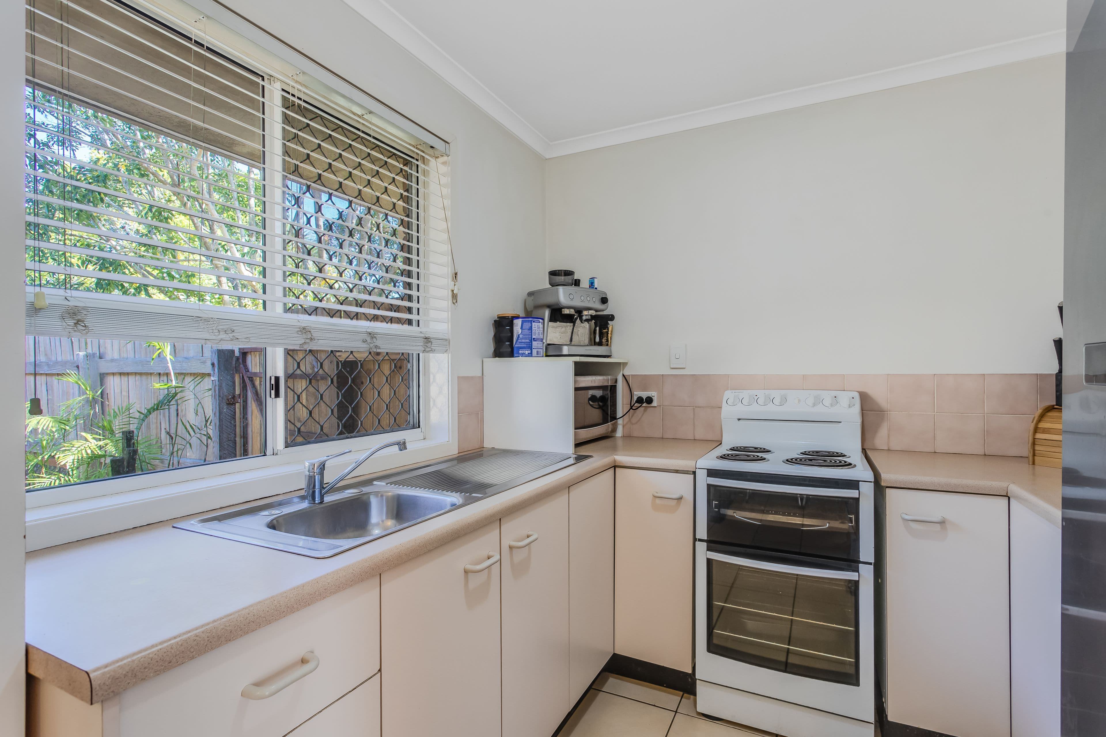 2 Macgregor Court, Murrumba Downs QLD 4503, Murrumba Downs - Thumbnail 6