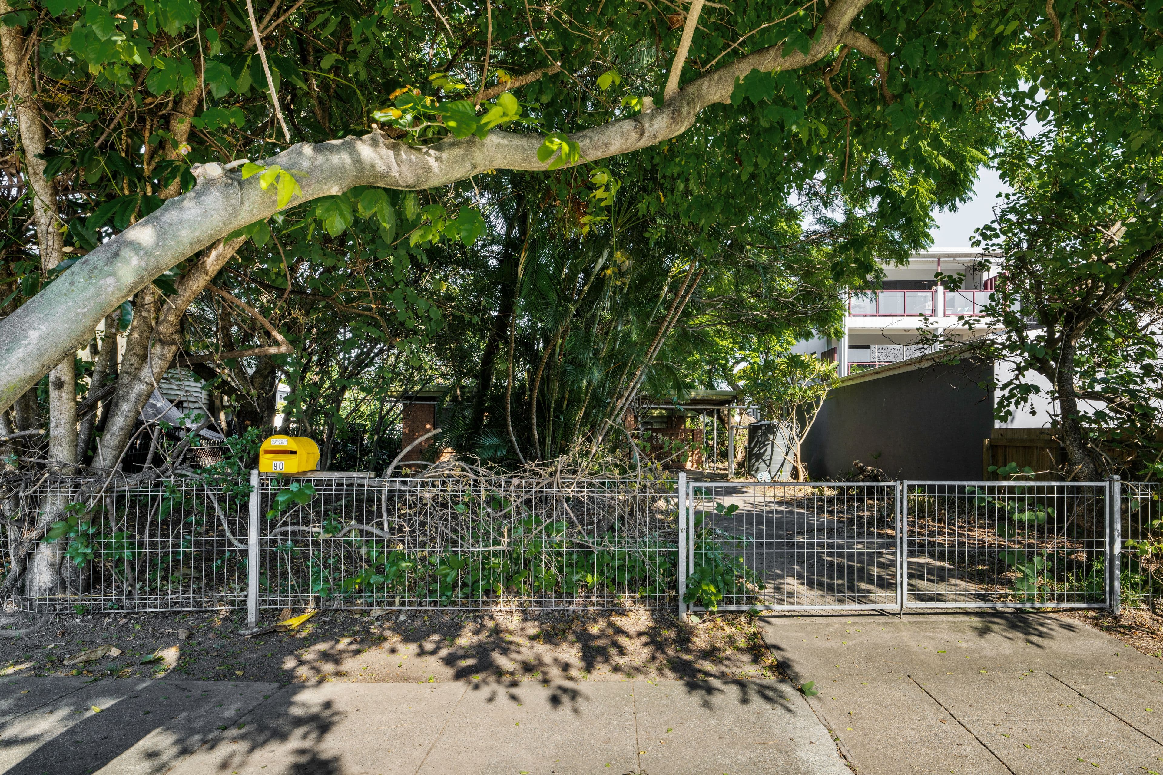 90 Nudgee Road, Hamilton QLD 4007, Hamilton - Thumbnail 3