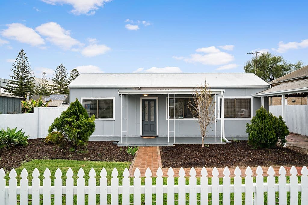 194 Hargrave Street, Birkenhead SA 5015, Birkenhead - Image 1