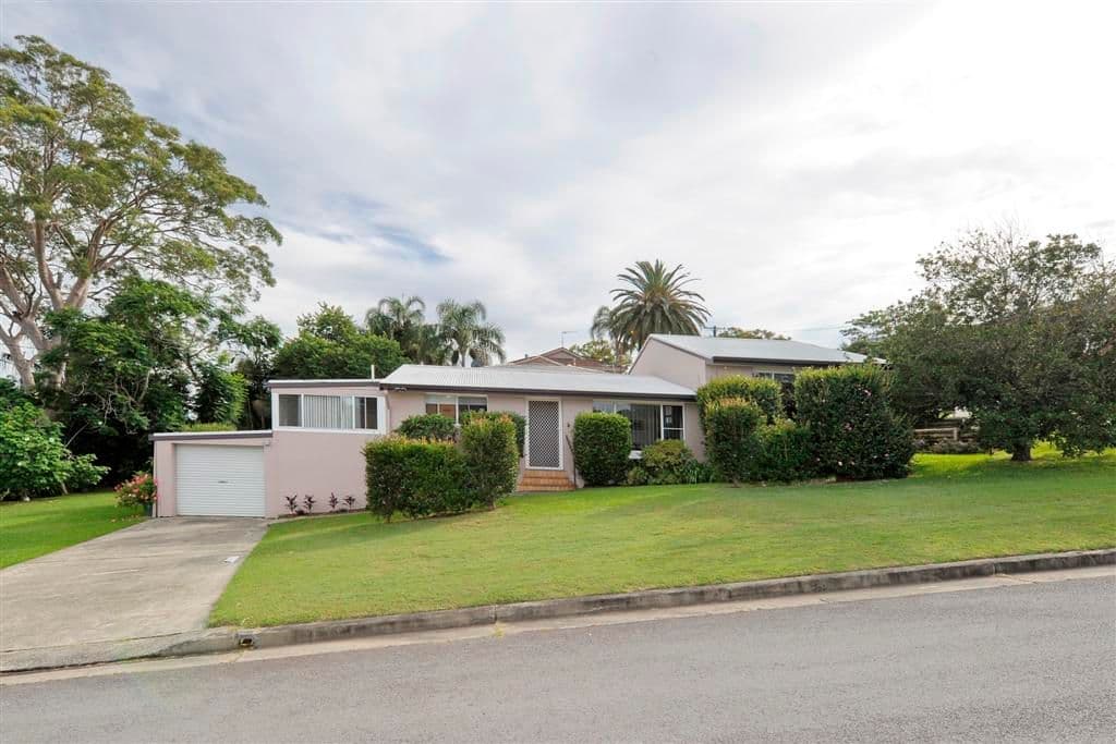 33 Vista Avenue, SOLDIERS POINT NSW 2317, Soldiers Point - Image 1