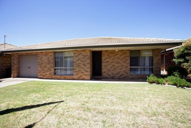 3 Leena Place, WAGGA WAGGA NSW 2650, Wagga Wagga - Thumbnail 2