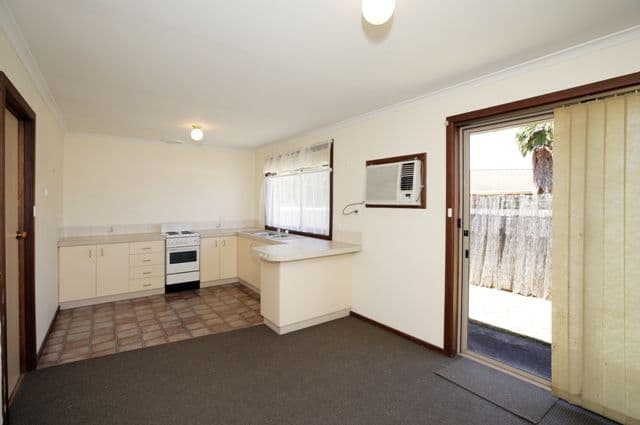 3 Leena Place, WAGGA WAGGA NSW 2650, Wagga Wagga - Thumbnail 5