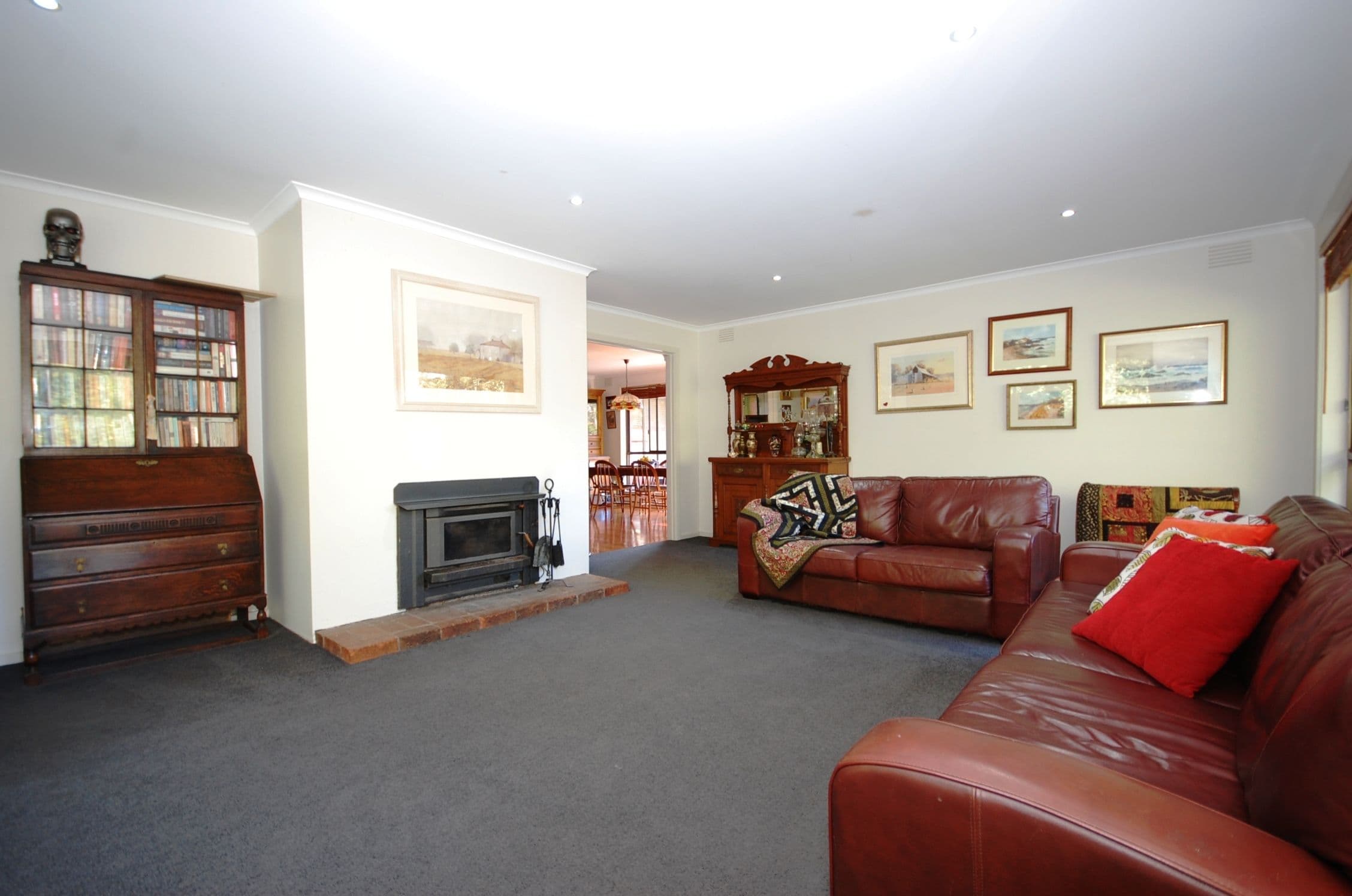 2 Charteris Road, Wandin East VIC 3139, Wandin East - Thumbnail 2