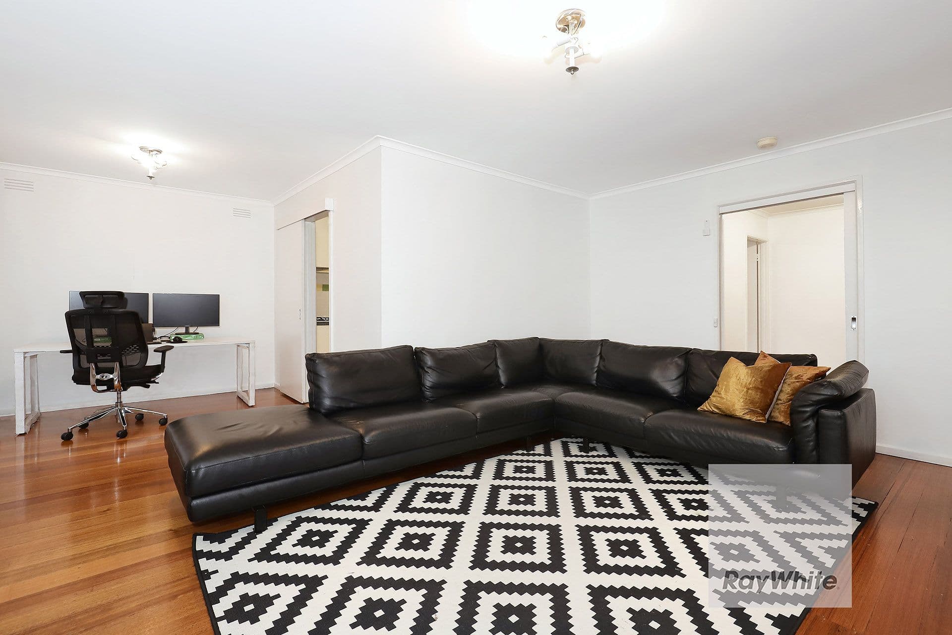 10 Braemar Close, Gladstone Park VIC 3043, Gladstone Park - Thumbnail 5