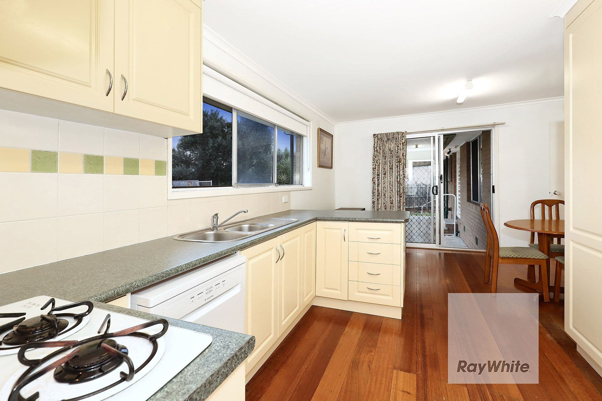 10 Braemar Close, Gladstone Park VIC 3043, Gladstone Park - Thumbnail 8
