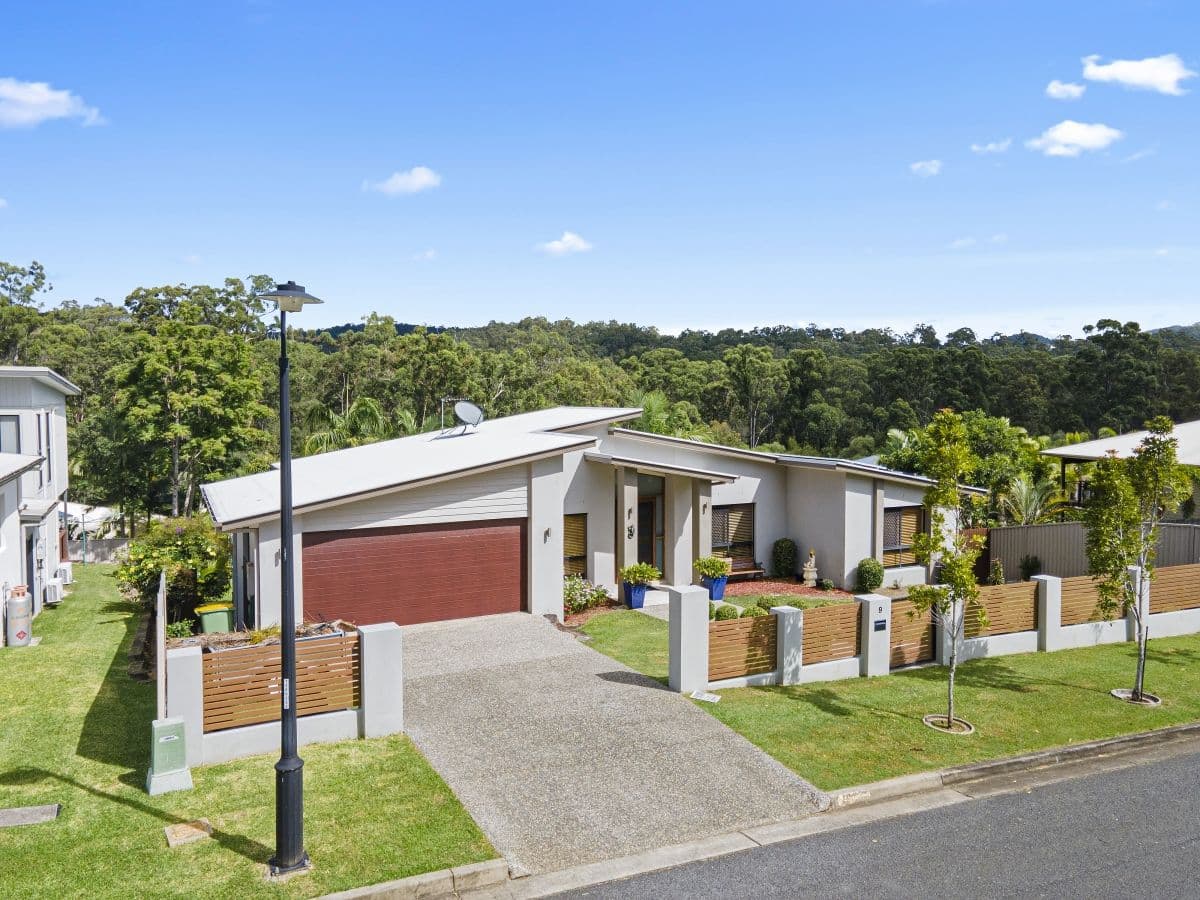 9 Marshall Grove, Bonogin QLD 4213, Bonogin - Image 1