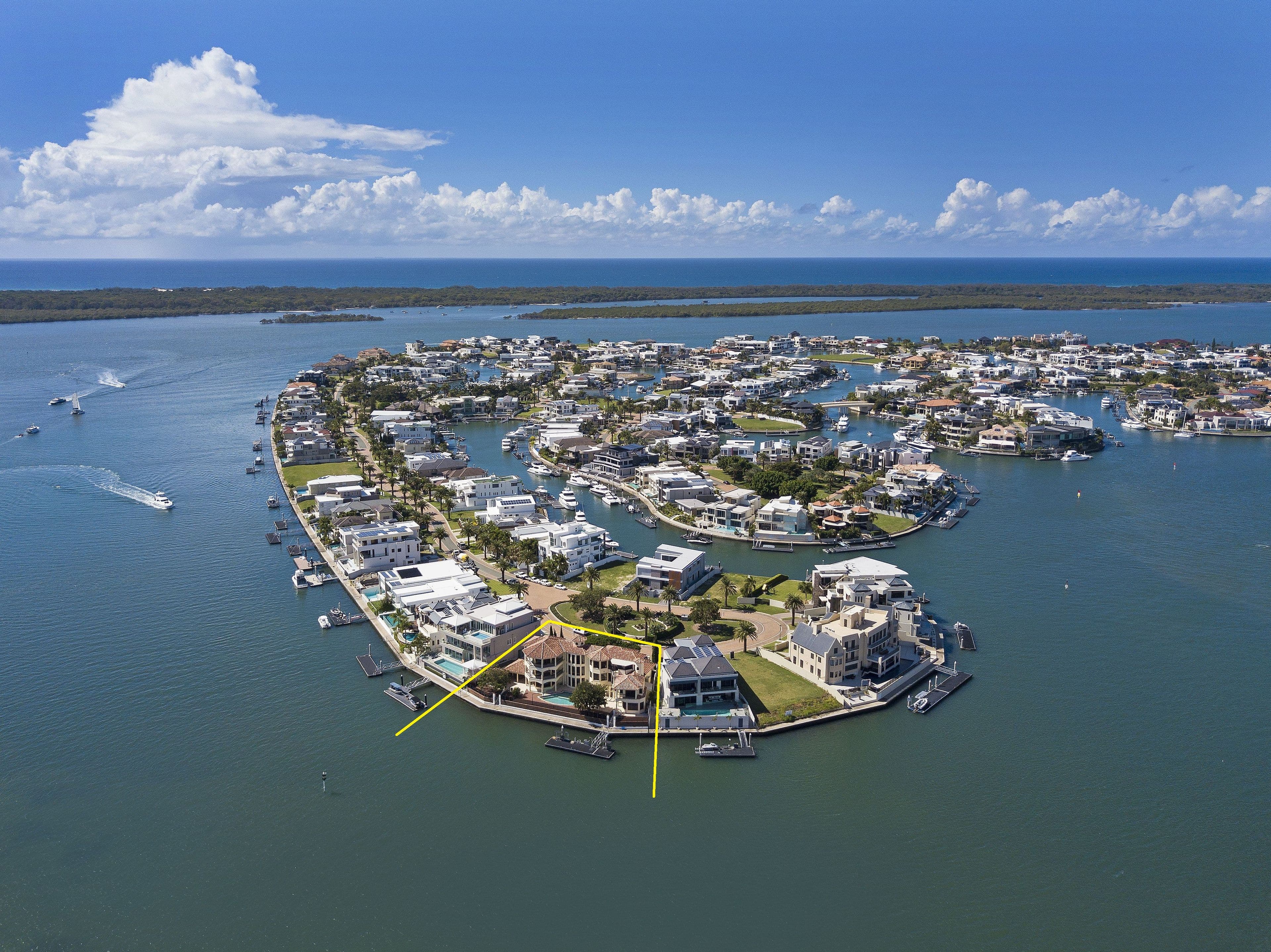 47-49 Knightsbridge Parade West, Sovereign Islands QLD 4216, Sovereign Islands - Thumbnail 3