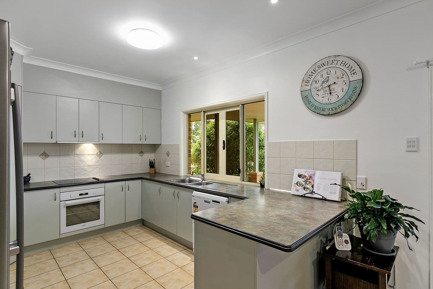 11 Green Acres Road, Dundowran QLD 4655, Dundowran - Thumbnail 5