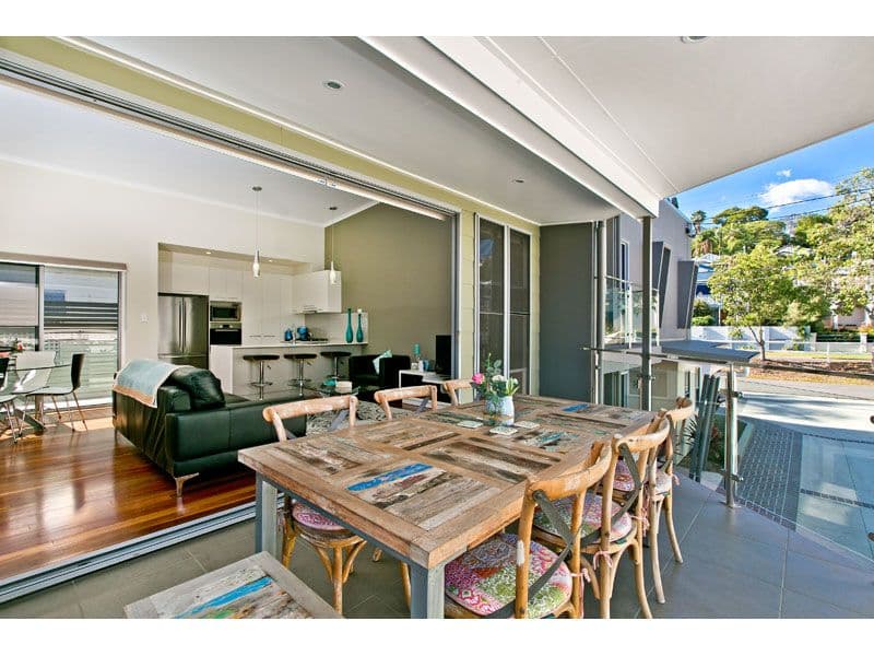 20 Barton Parade, BALMORAL QLD 4171, Balmoral - Thumbnail 2