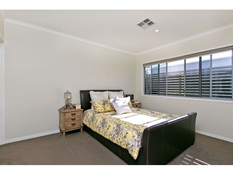 20 Barton Parade, BALMORAL QLD 4171, Balmoral - Thumbnail 8