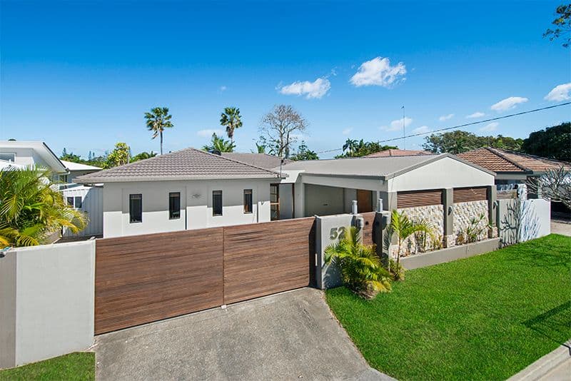 52 Alec Avenue, Mermaid Waters QLD 4218, Mermaid Waters - Thumbnail 3