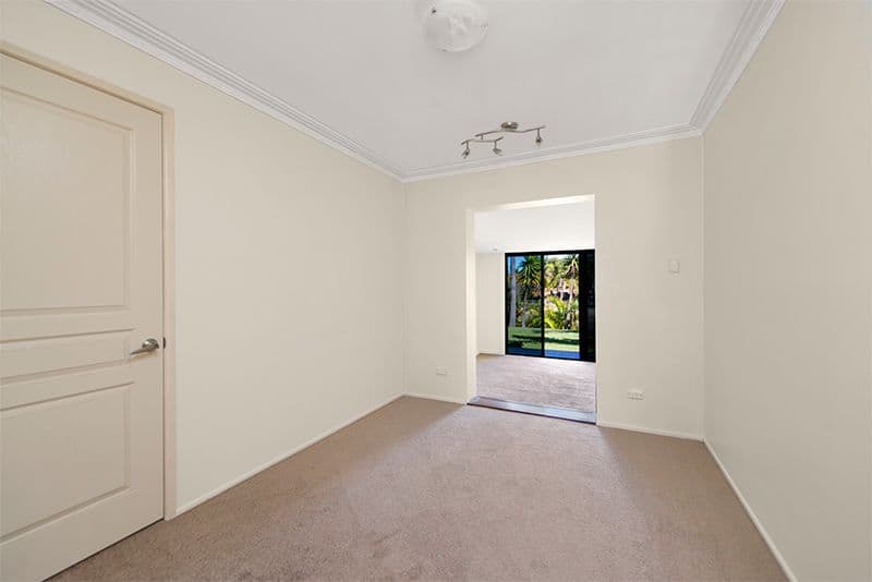 52 Alec Avenue, Mermaid Waters QLD 4218, Mermaid Waters - Thumbnail 7