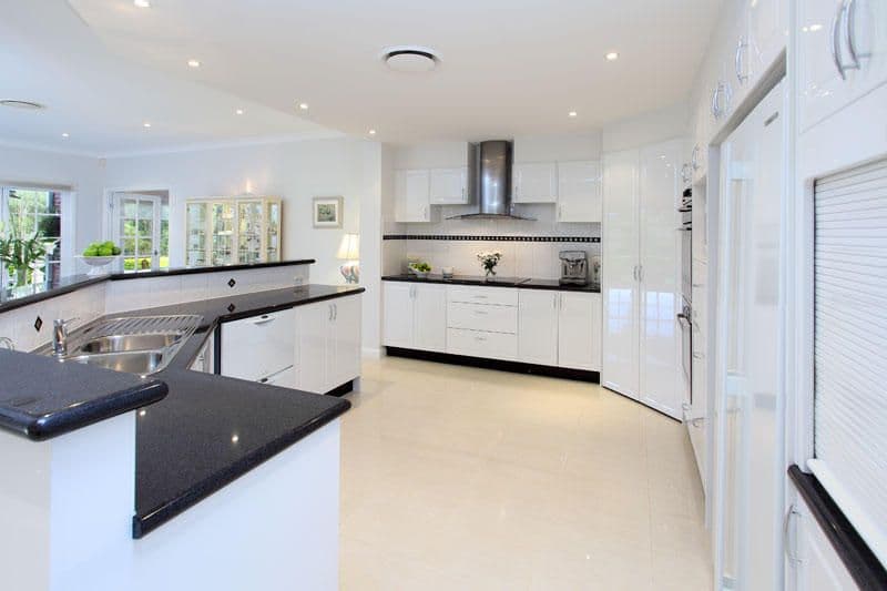 25 Neville Road, BRIDGEMAN DOWNS QLD 4035, Bridgeman Downs - Thumbnail 5