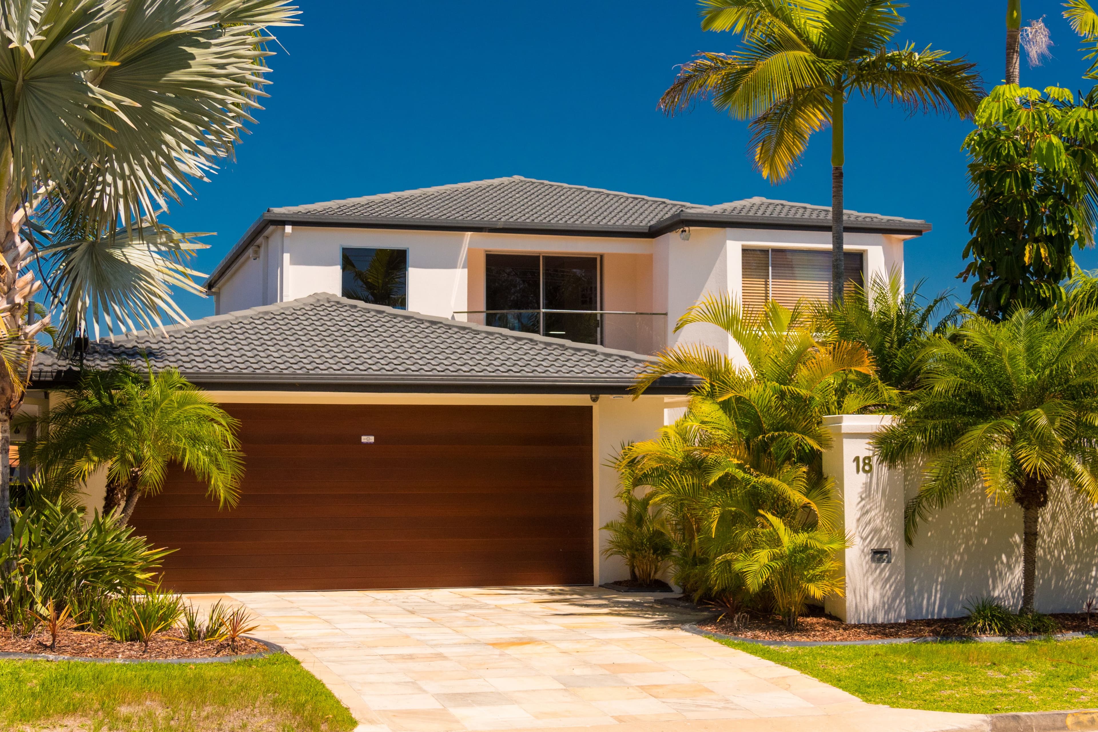 18 Gibraltar Drive, Isle Of Capri QLD 4217, Isle Of Capri - Thumbnail 2