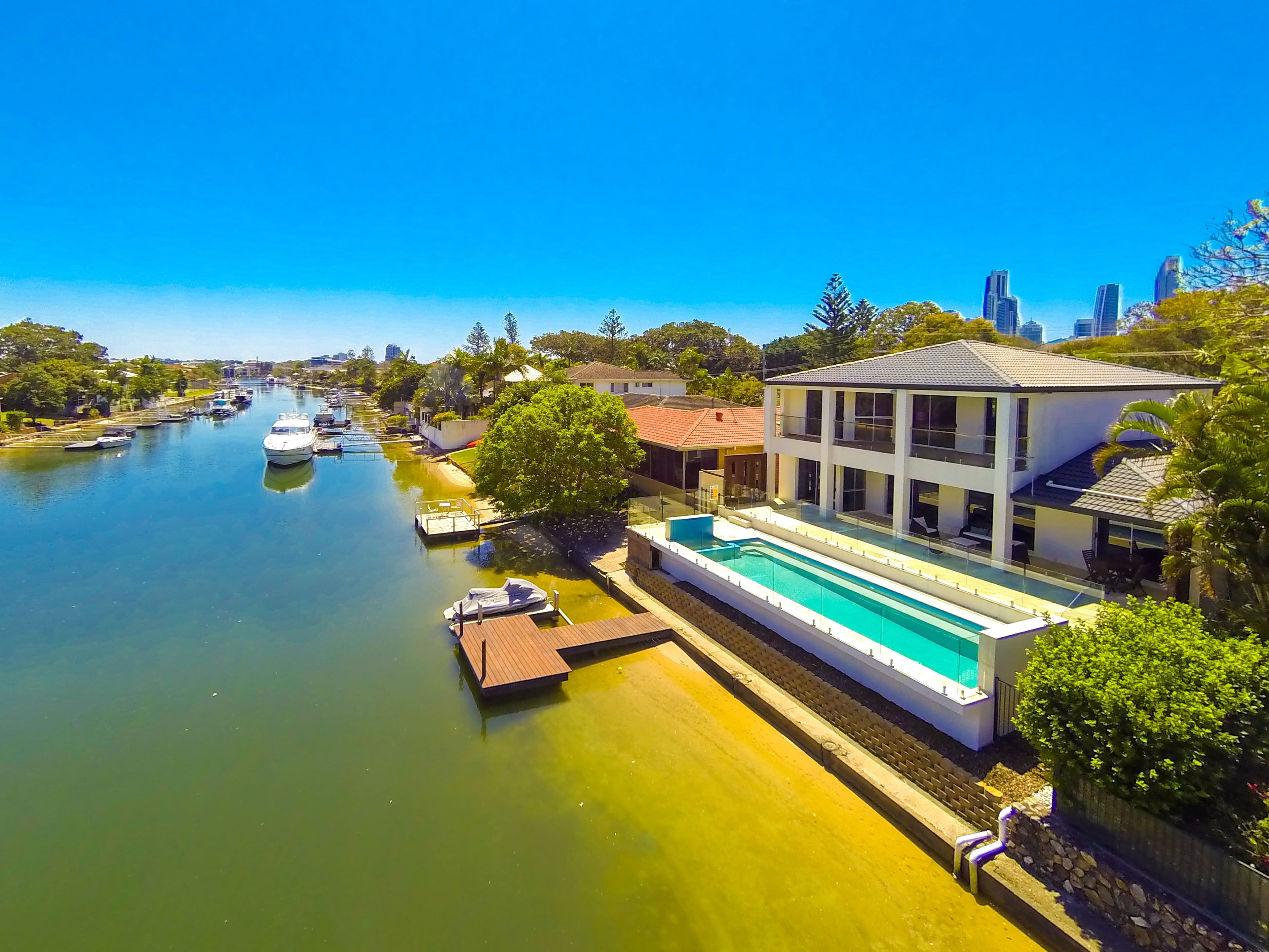 18 Gibraltar Drive, Isle Of Capri QLD 4217, Isle Of Capri - Thumbnail 3