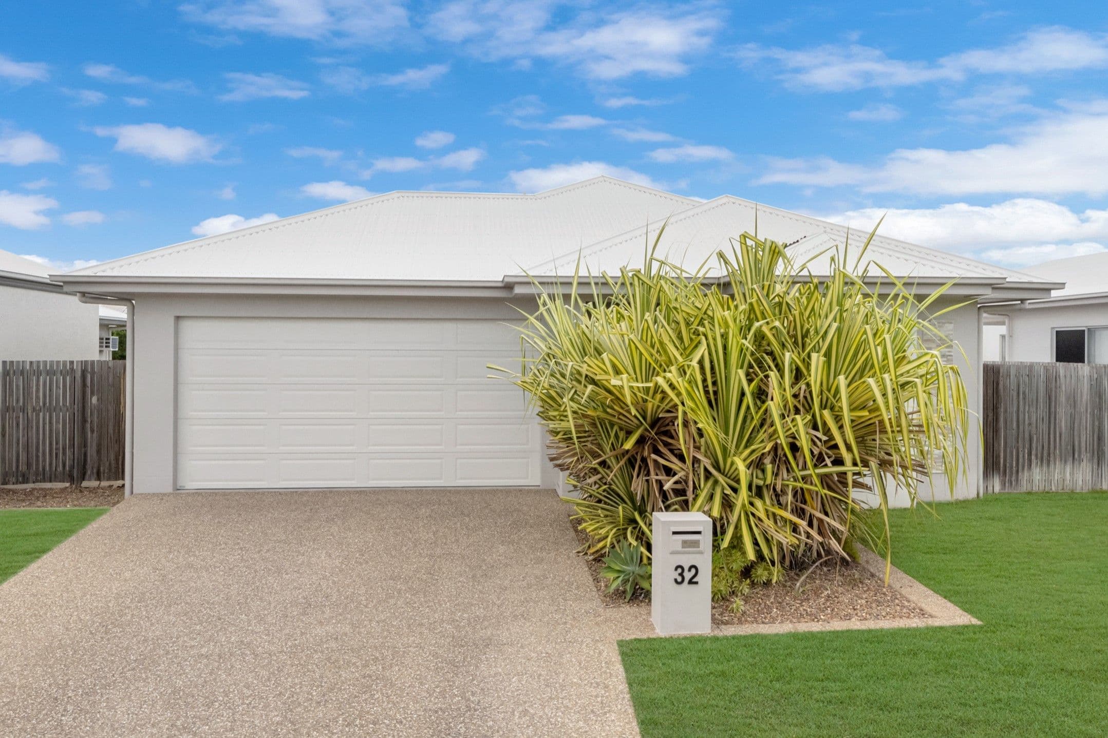 32 Emperor Boulevard, Burdell QLD 4818, Burdell - Thumbnail 2