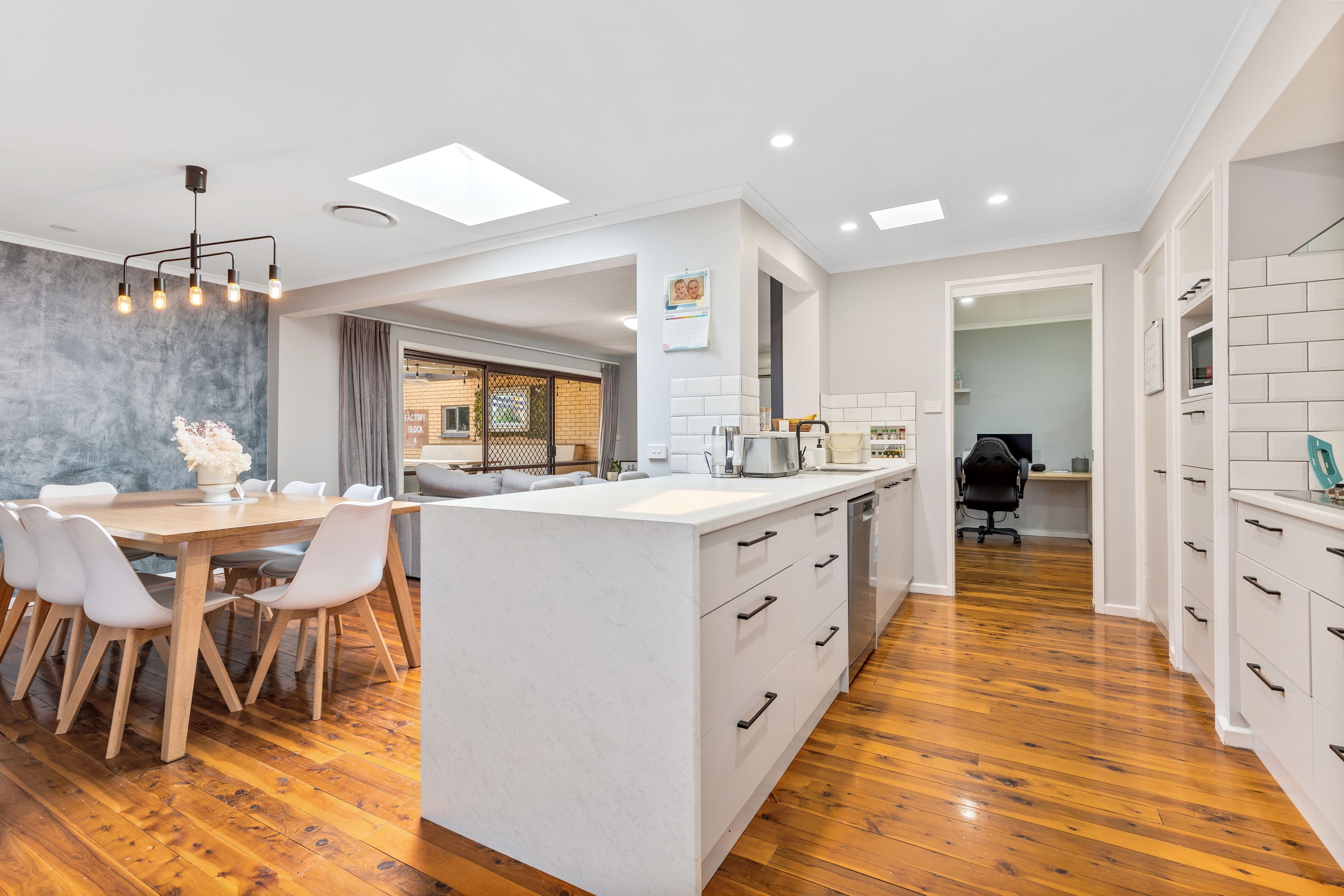 49 Nordlingen Drive, Tolland NSW 2650, Tolland - Thumbnail 4