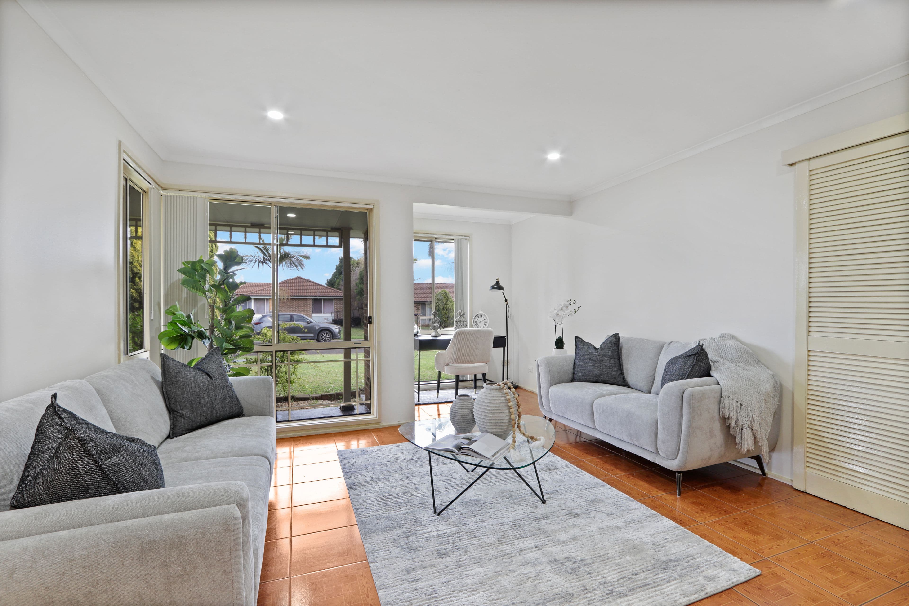 44 Osprey Avenue, Green Valley NSW 2168, Green Valley - Thumbnail 2
