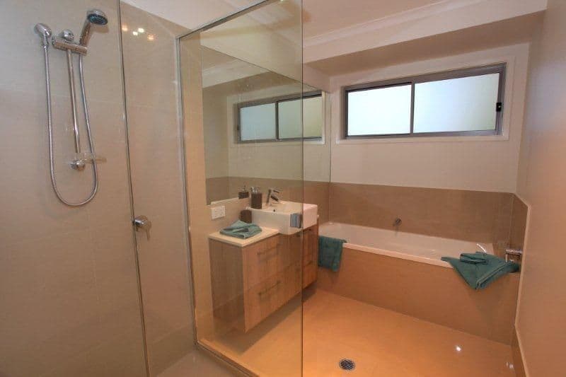 21 Broadwater Avenue, MAROOCHYDORE QLD 4558, Maroochydore - Thumbnail 3