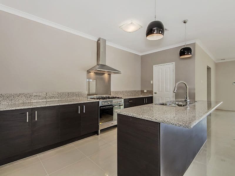 37 Buckingham Drive, PORT BOUVARD, WANNANUP WA 6210, Wannanup - Thumbnail 4