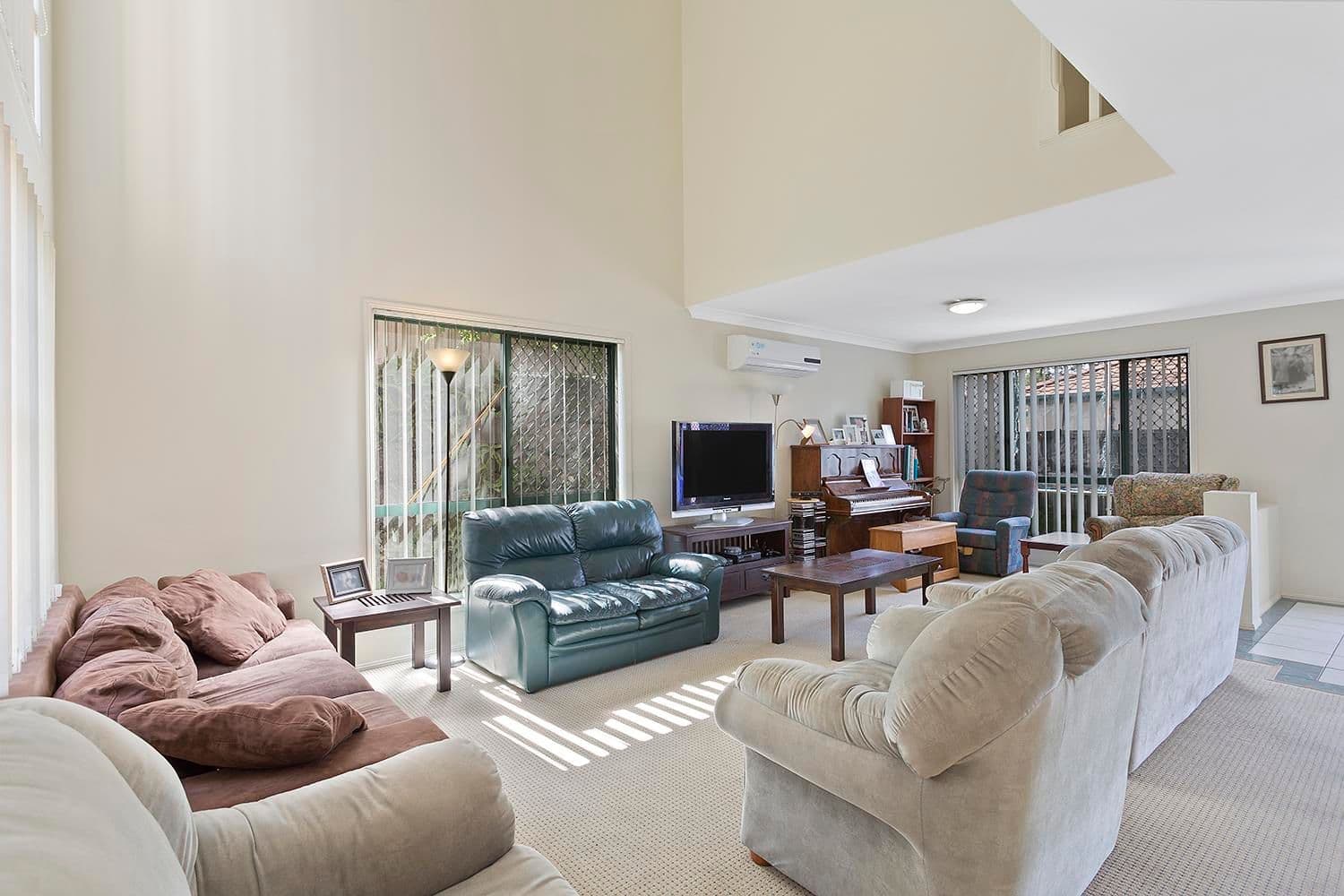 10 Encore Crescent, Ashmore QLD 4214, Ashmore - Thumbnail 2