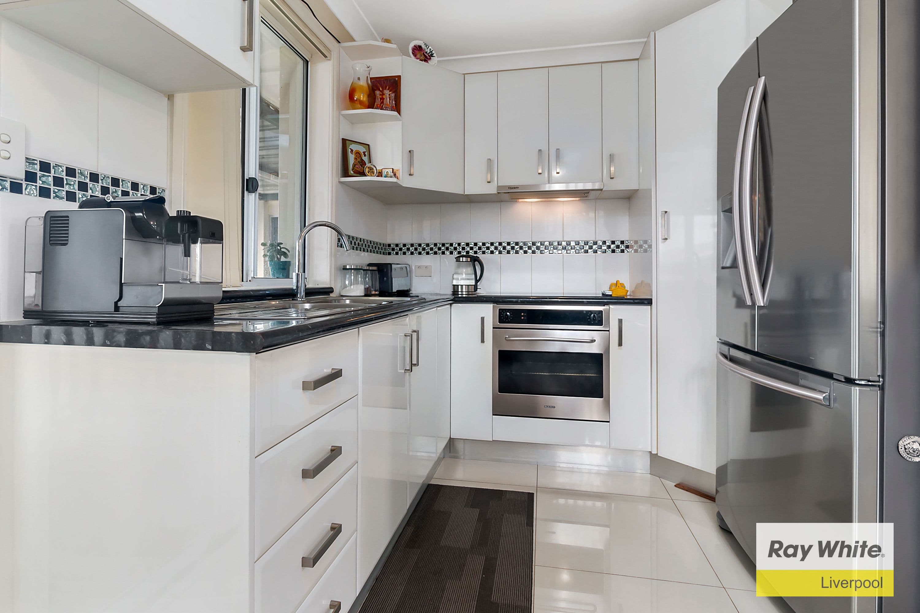 21 Gibson Avenue, Casula - Thumbnail 2