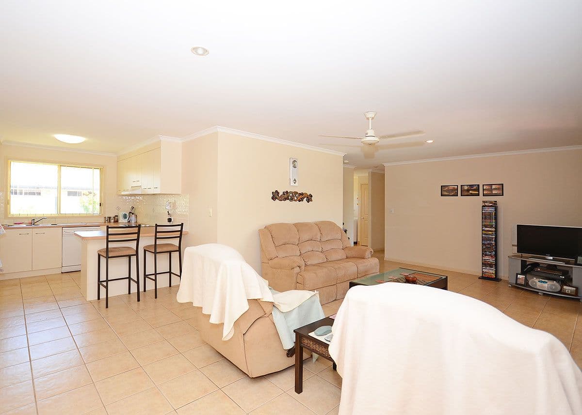 53 Rosewood Avenue, WONDUNNA QLD 4655, Wondunna - Thumbnail 4