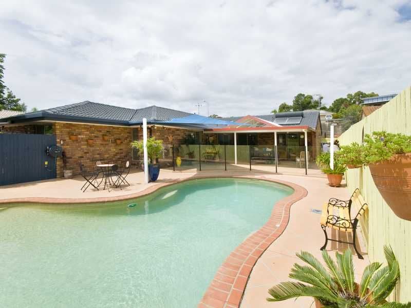 190 K P Mcgrath Drive, ELANORA QLD 4221, Elanora - Image 1