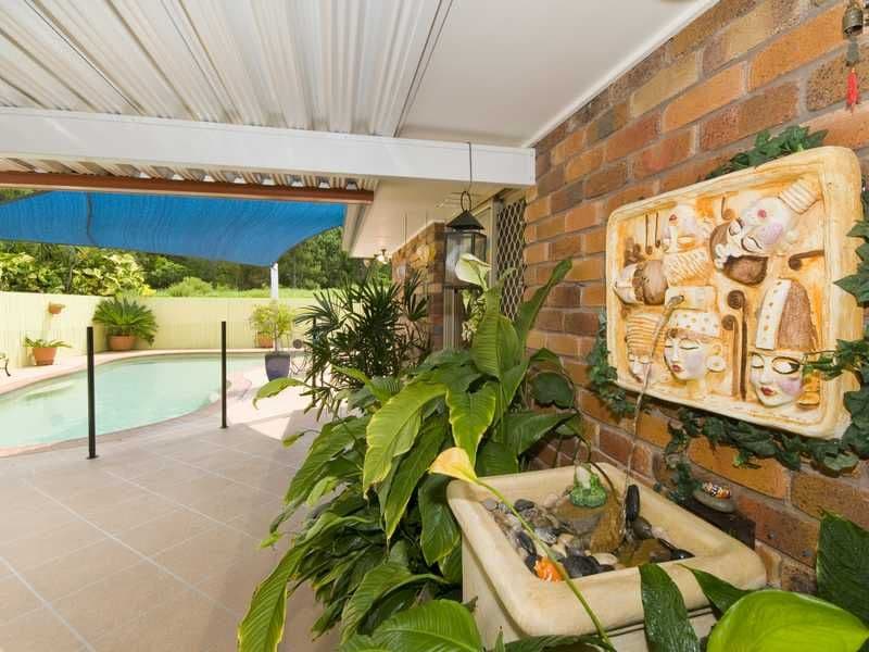 190 K P Mcgrath Drive, ELANORA QLD 4221, Elanora - Thumbnail 4