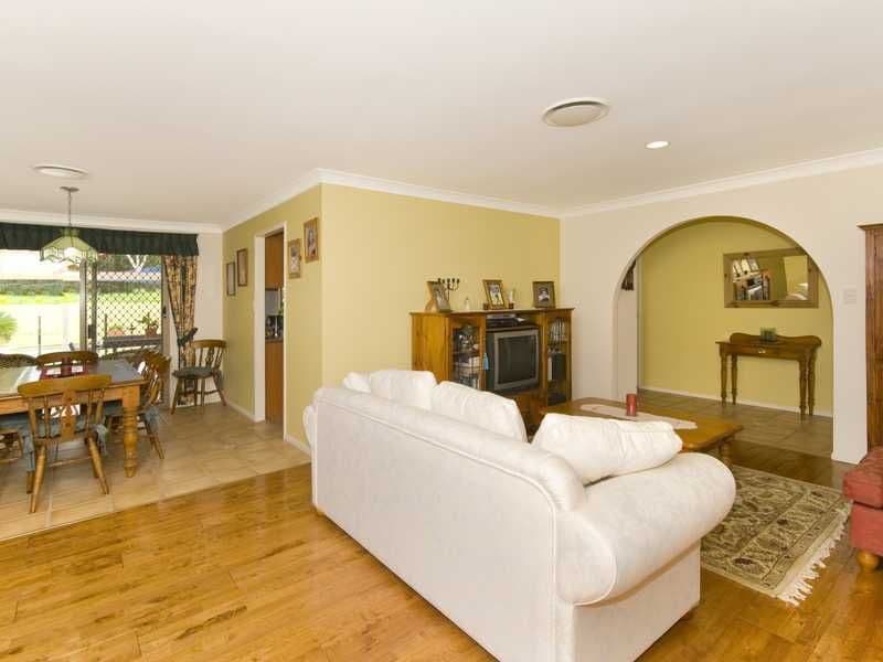 190 K P Mcgrath Drive, ELANORA QLD 4221, Elanora - Thumbnail 8