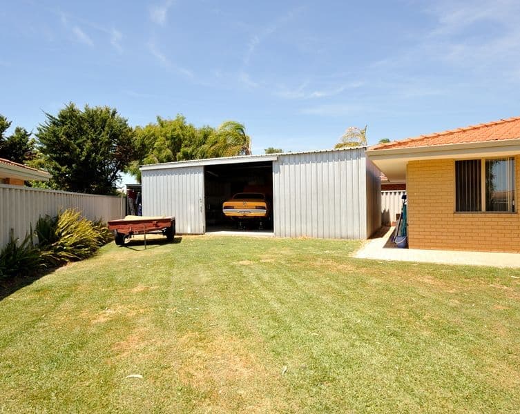 2 Tampico Court, SAFETY BAY WA 6169, Safety Bay - Thumbnail 3