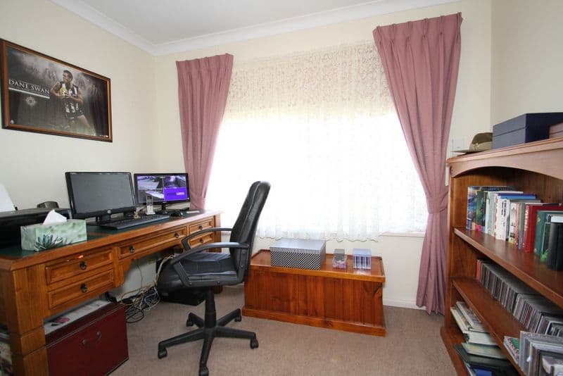 31 Roscommon Crescent, ORELIA WA 6167, Orelia - Thumbnail 7