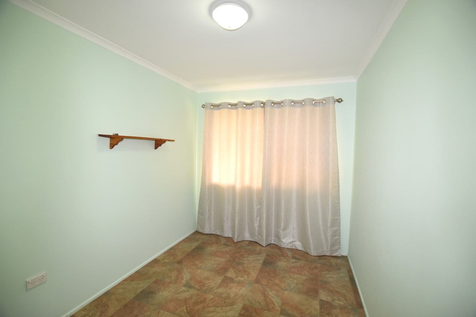 10 Gretel Drive, Clinton QLD 4680, Clinton - Thumbnail 3