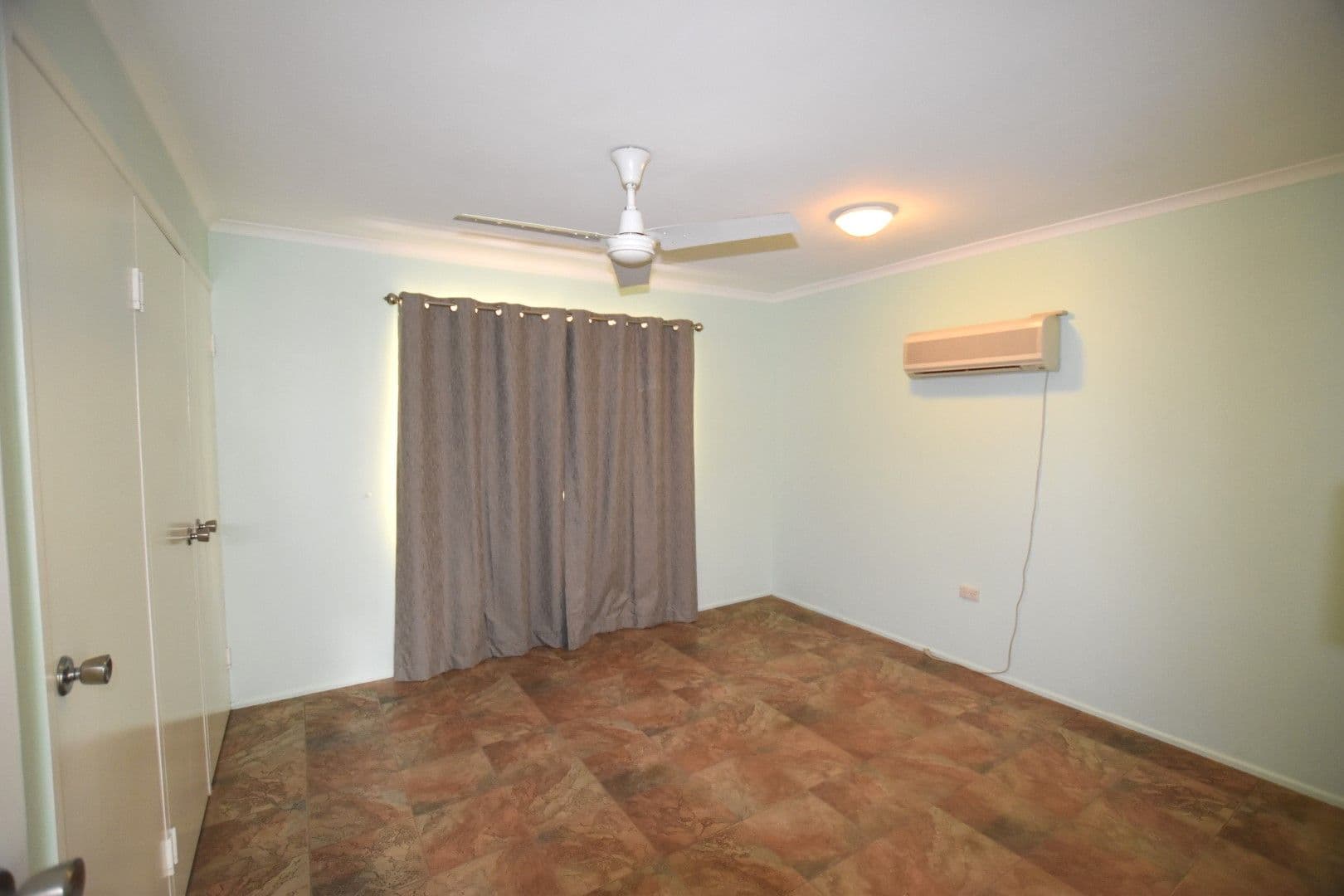 10 Gretel Drive, Clinton QLD 4680, Clinton - Thumbnail 4